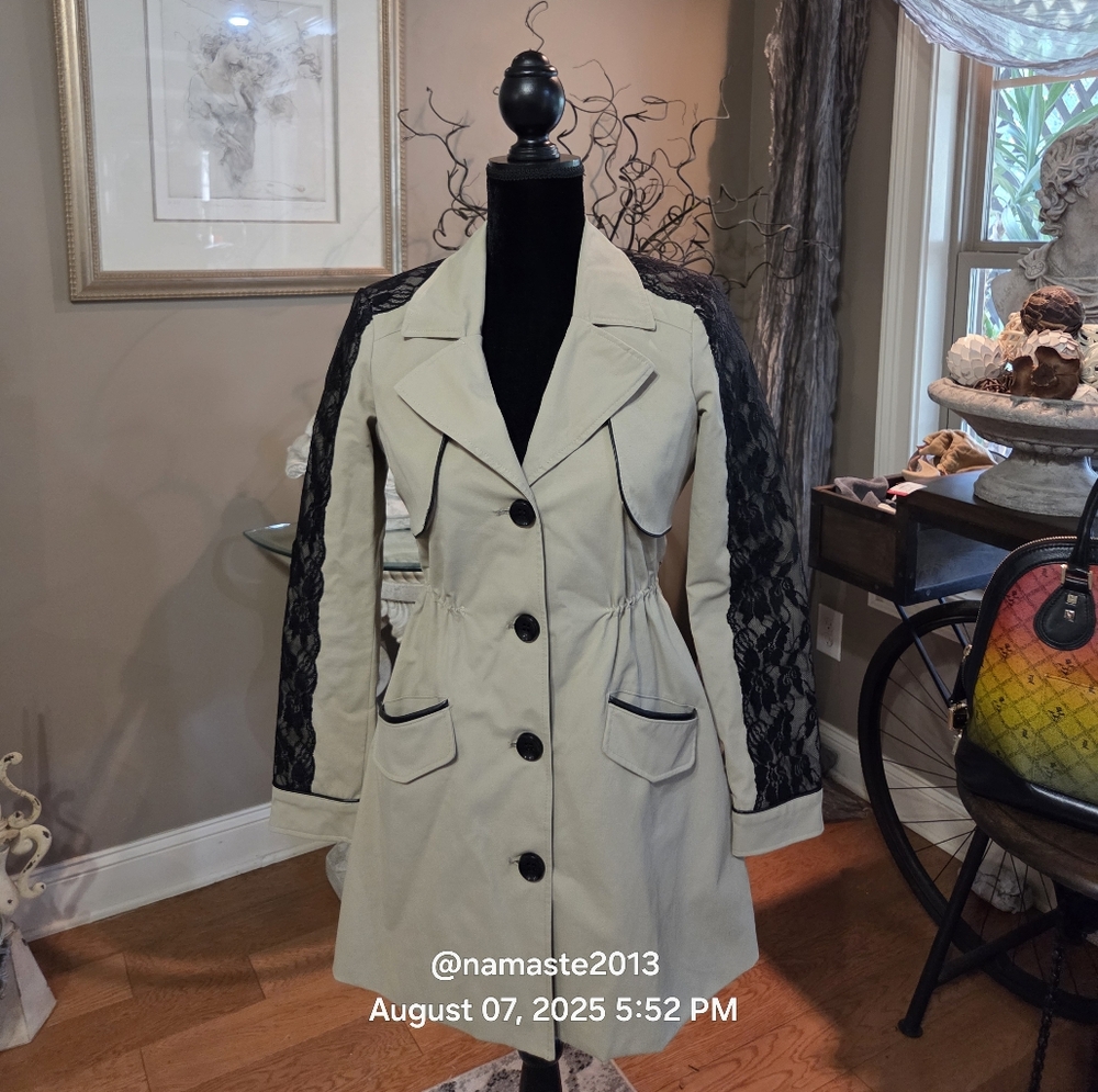 Bebe Lace Trench Coat Designer Trending Luxury Celebrity Style #86